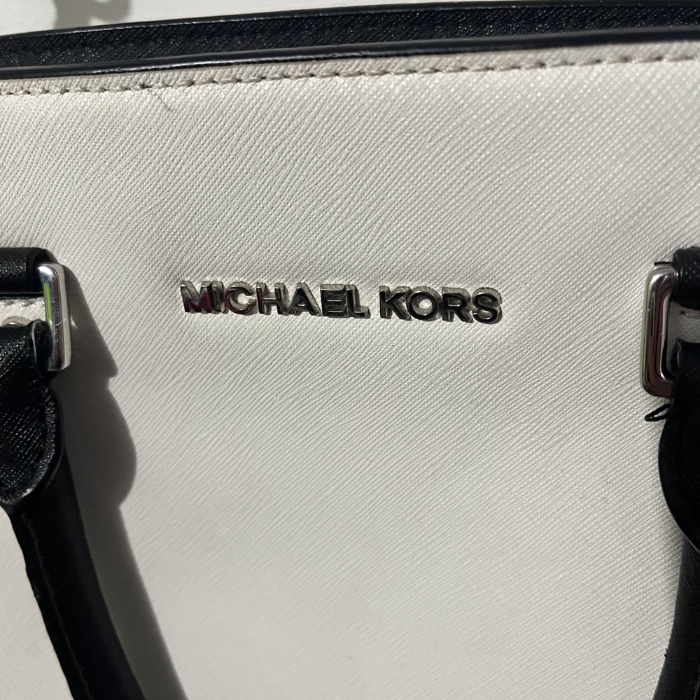 Black/White Michael Kors Bag
